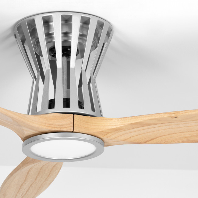 Ventilador de Techo Ladja Plata/Madera Clara con Luz LED 18W Mando Distancia 3 Aspas Ø132 cm Motor DC 30W, detalle Ventilador de Techo Ladja Plata/Madera Clara con Luz LED 18W Mando Distancia 3 Aspas Ø132 cm Motor DC 30W, detalle